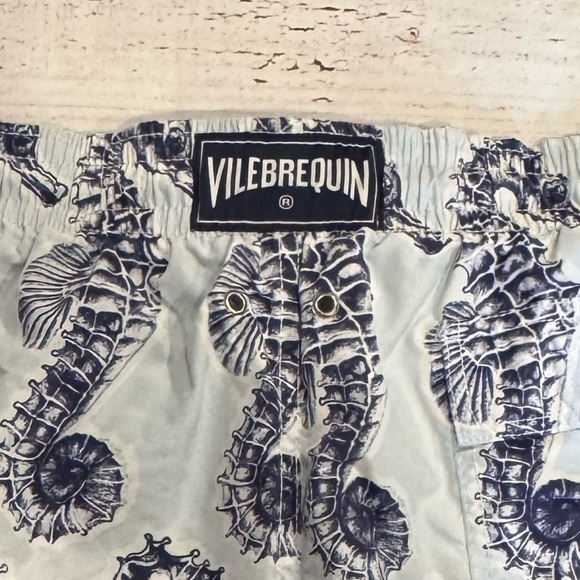 Vilebrequin Morrea Swim Trunks 5.5” in Navy and White Seahorse Print Sz XL - Picture 8 of 10